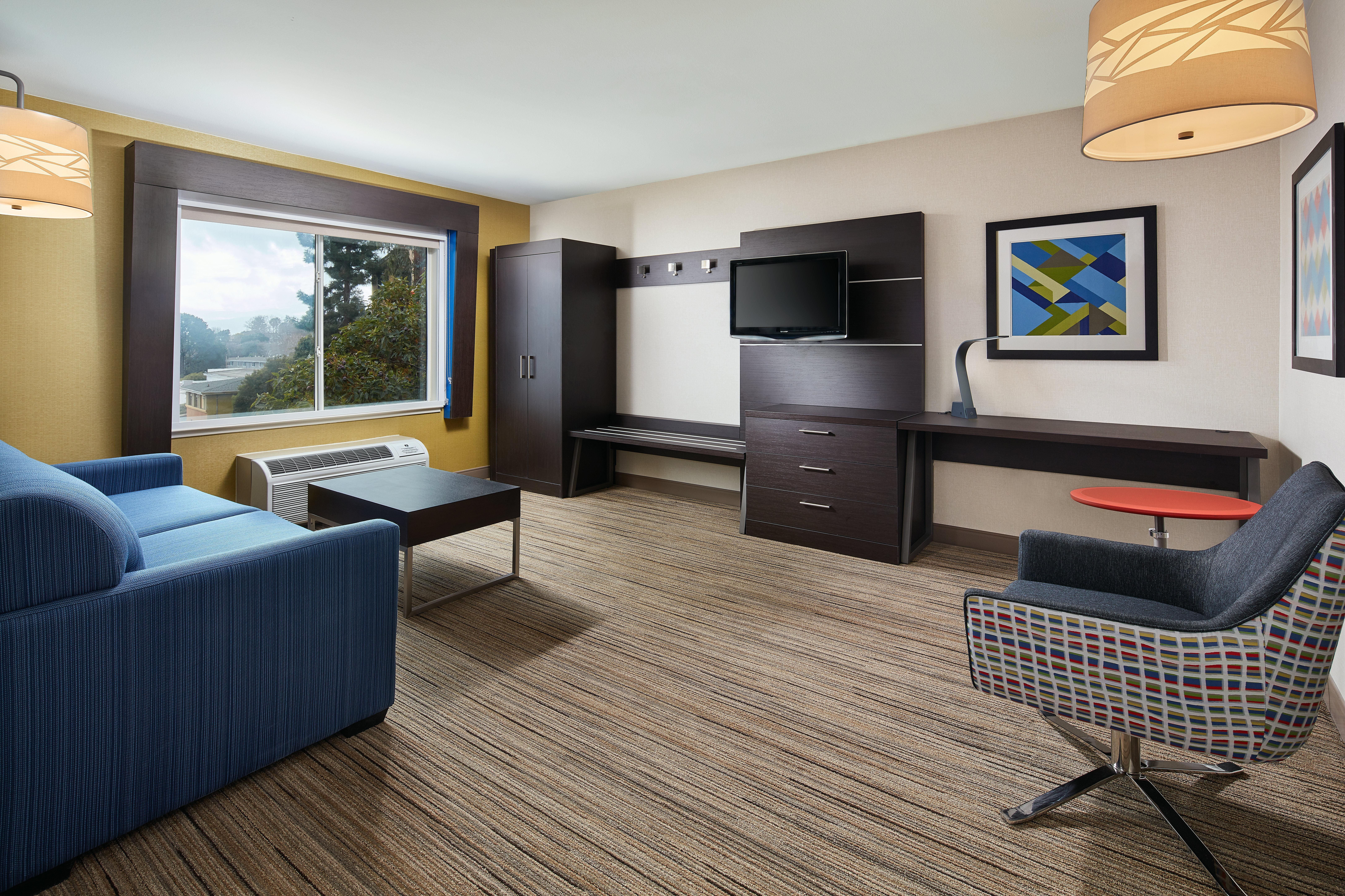 Holiday Inn Express Hotel & Suites Belmont By Ihg Exterior foto