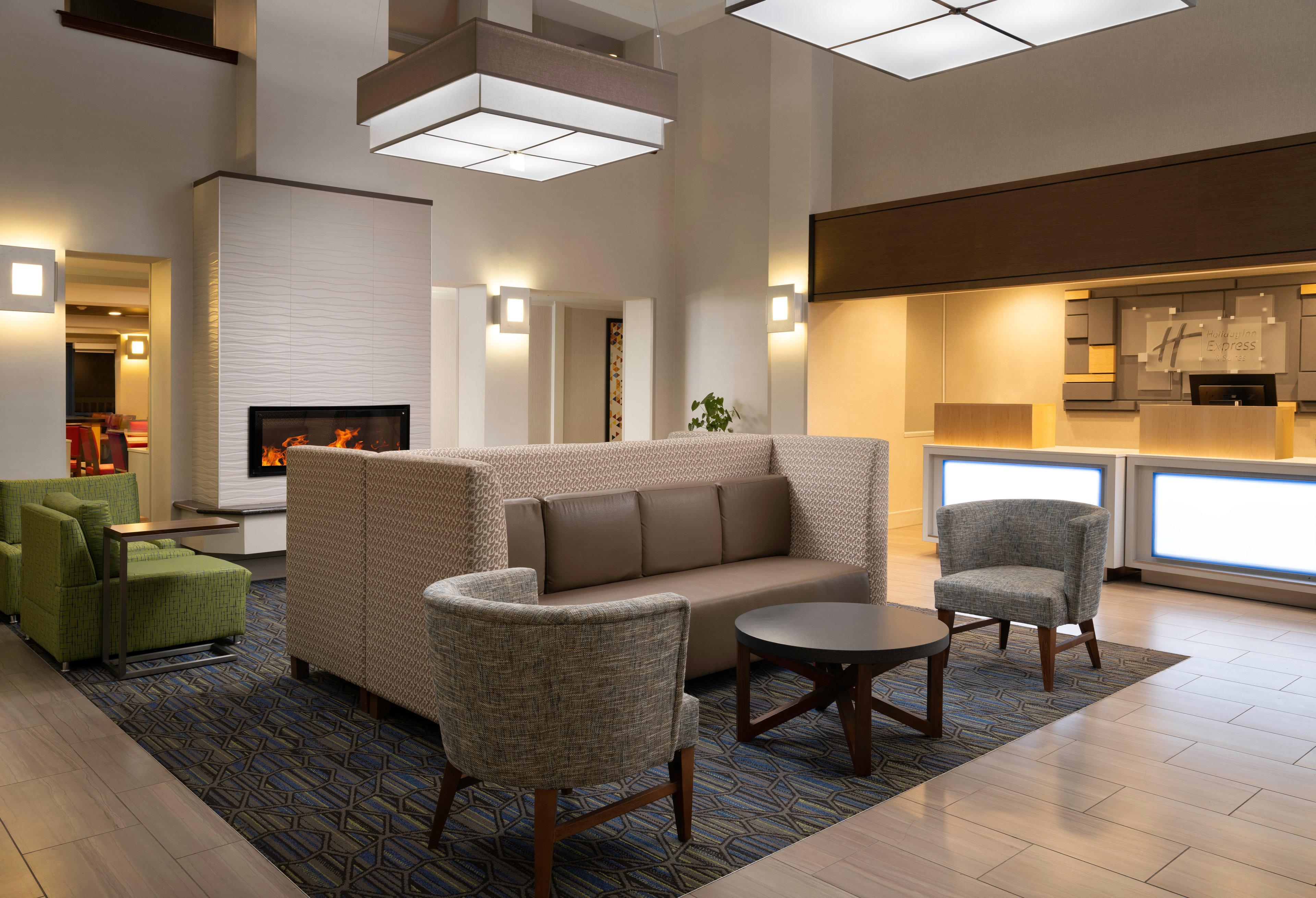Holiday Inn Express Hotel & Suites Belmont By Ihg Exterior foto