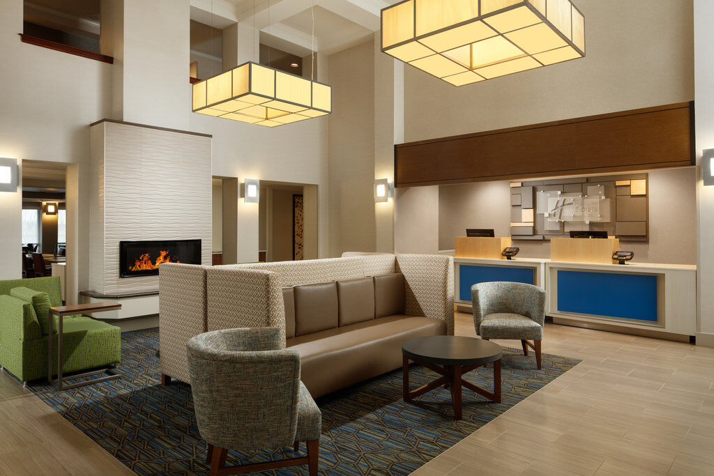 Holiday Inn Express Hotel & Suites Belmont By Ihg Exterior foto